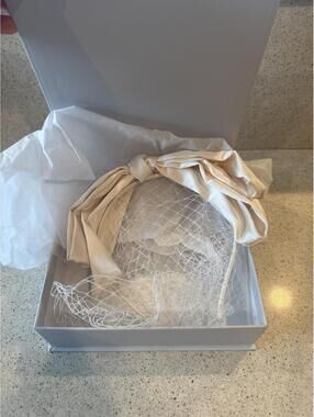 Kristen Ess The Veil Headband in Ivory